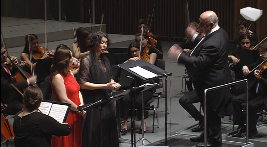 On the stage of the Case de Músíca in Porto, with soprano Linet Saul and conductor Antonio Saiote (2) - November 16 2017