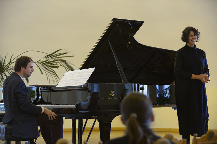 Podium lecture and concert_StPetersburg